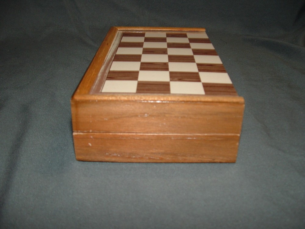 Vintage Magnetic Chess/Checkers/Backgammon Set Complete w/Original box