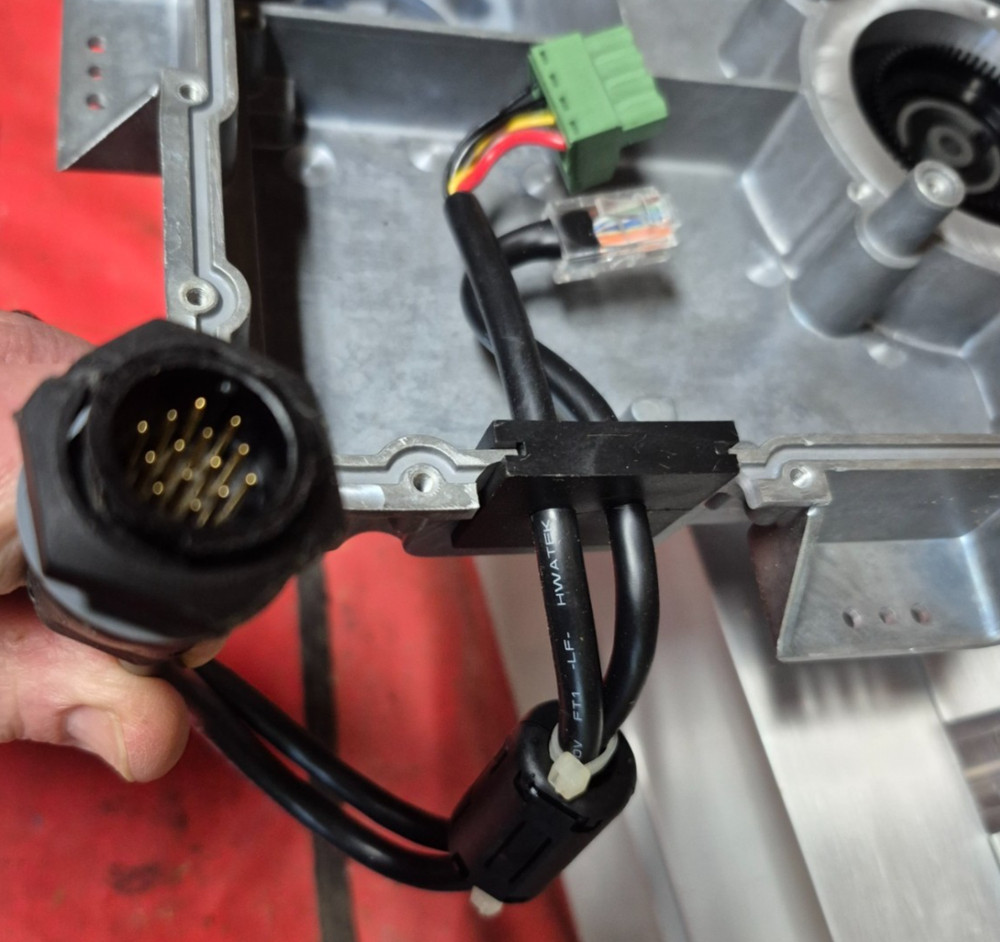 SIMRAD/NAVICO 4G RADAR ANT CHASIS CONNECTOR HARNESS ASSEMBLY