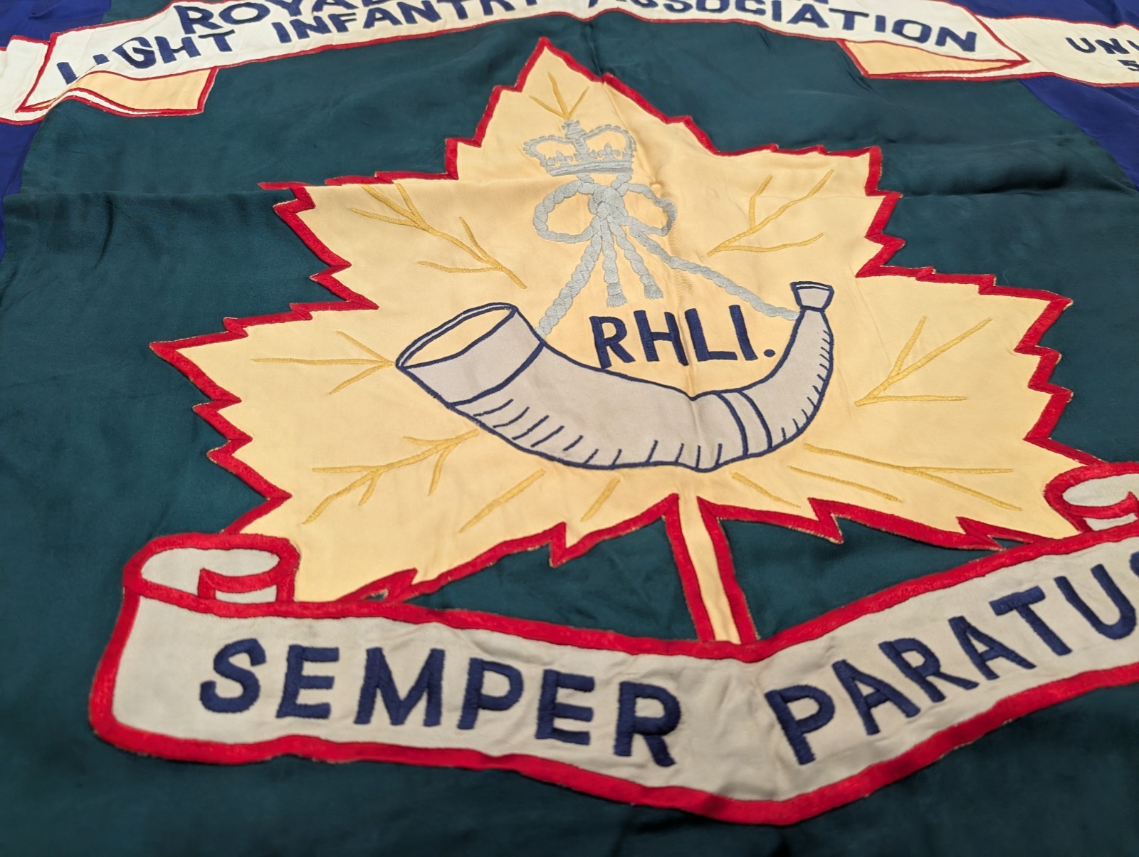 RHLI Royal Hamilton Light Infantry Association Silk 3x4ft Banner / Flag