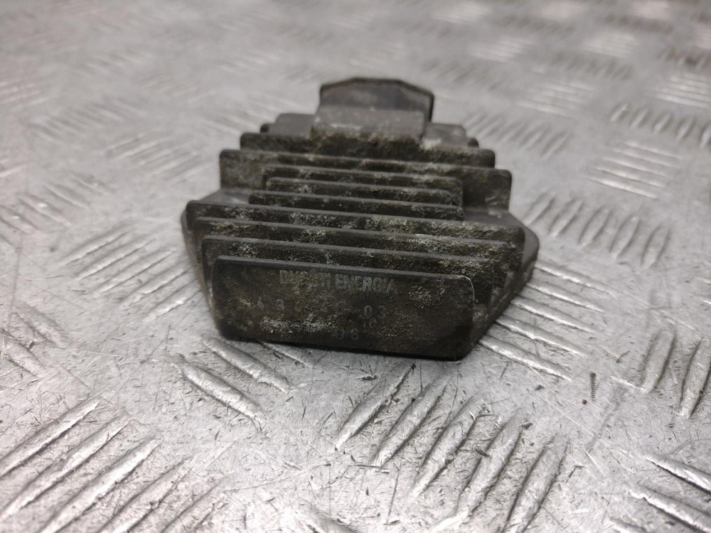 2007 HONDA SES 125 DYLAN SES 125-4 RECTIFIER REGULATOR