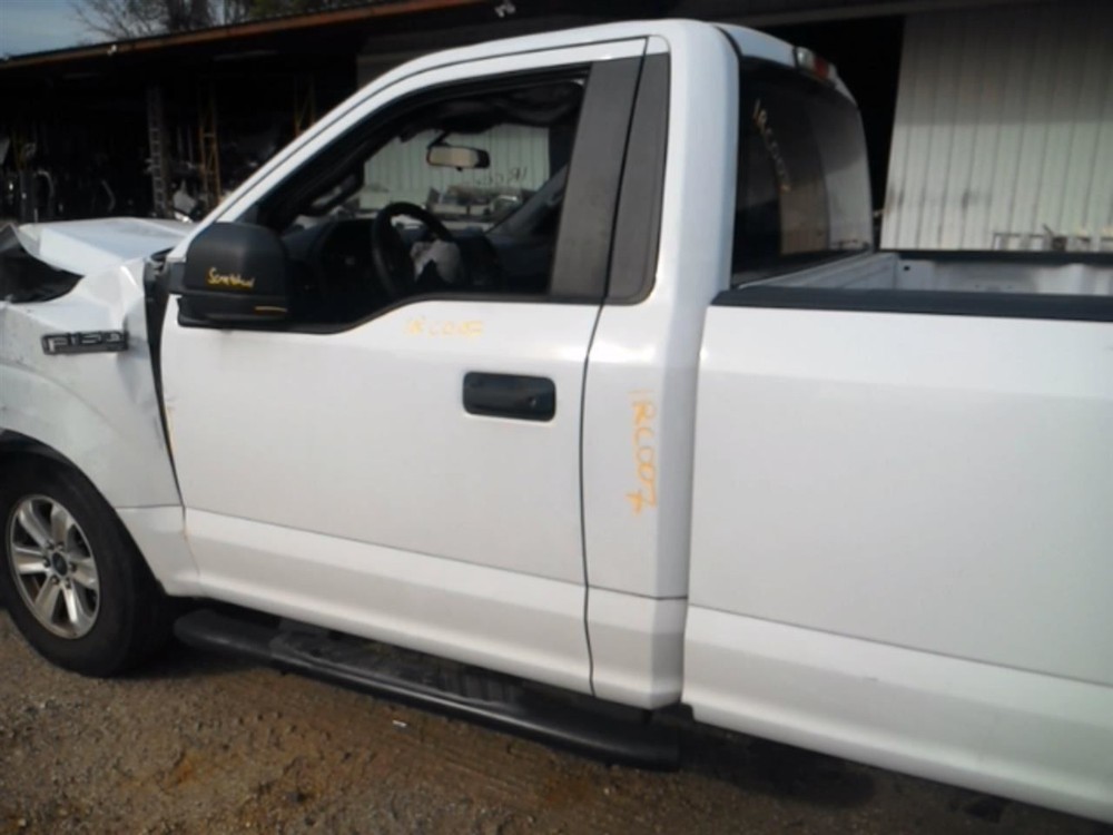 F150 2019 High Mounted Stop Light 104820185