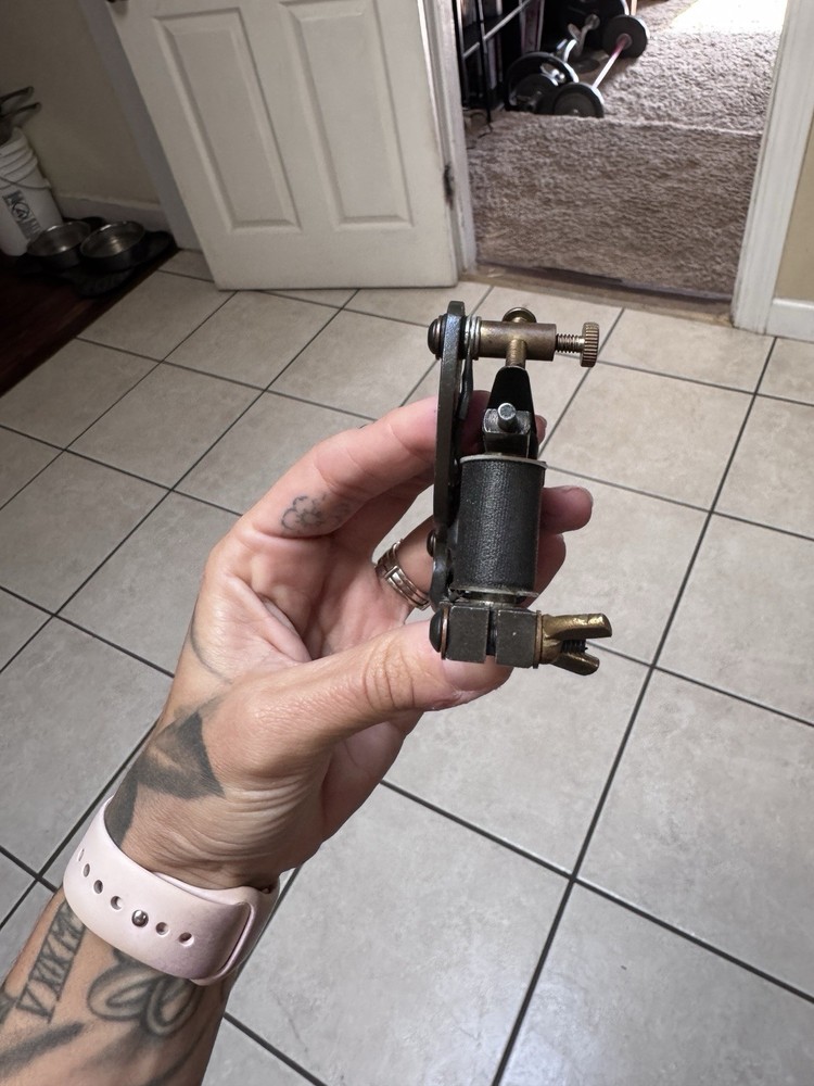 Josh Carleton Liner Tattoo Machine