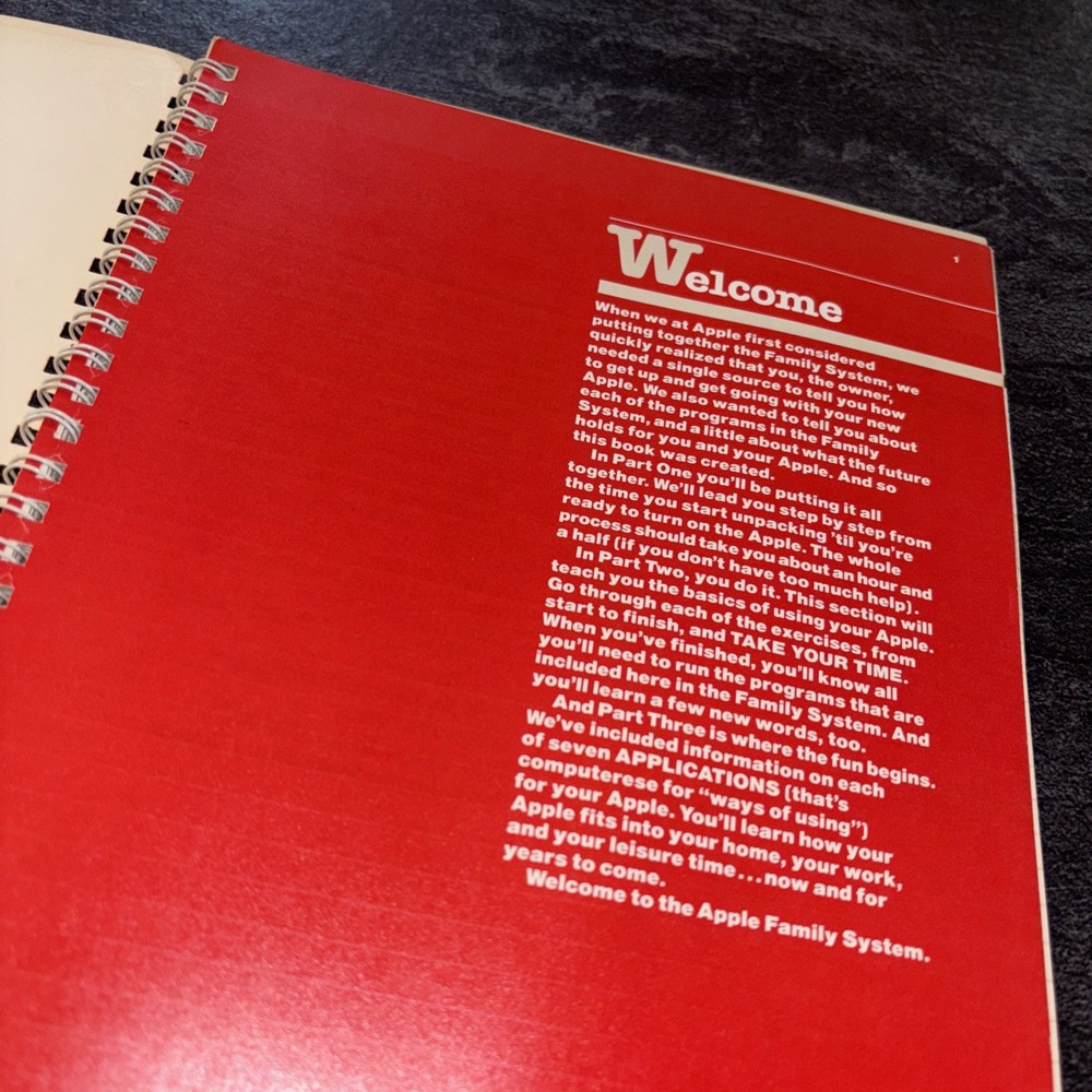 Apple Computer Family System Owner's / Reference Setup Guide 1981 #R