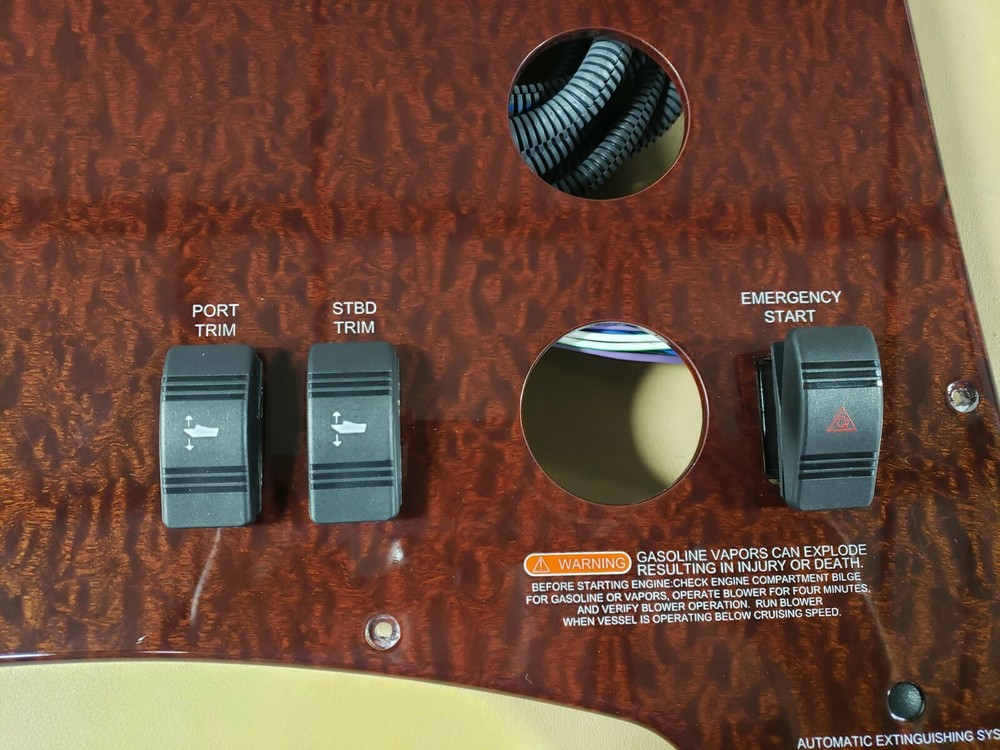 SEA RAY 350DA (2011-2012) STARBOARD SIDE AXIUS DASH PANEL