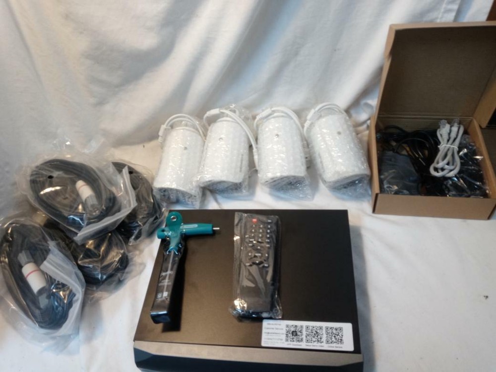 POE SECURITY SECURITY CAMERA SYSTEM KIT (PSL019804)