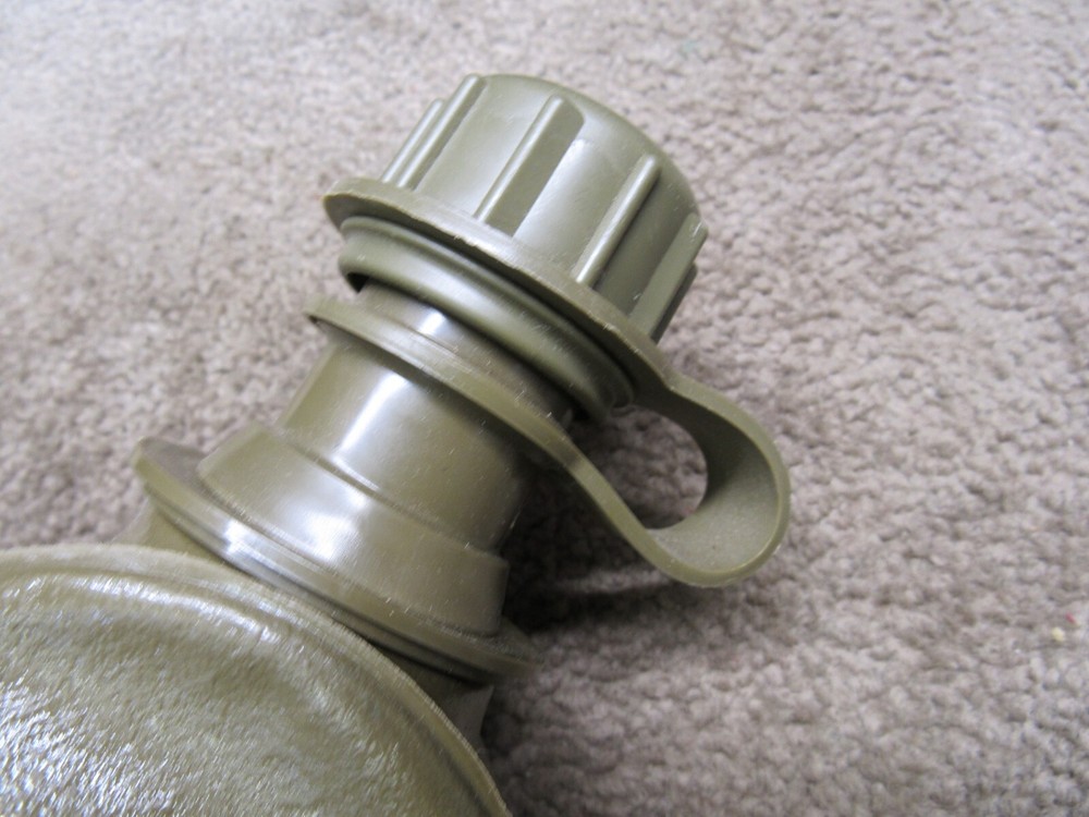 US Vietnam Era 2 Quart Canteen Hedwin Mfg Dated 1968 TYPE 2