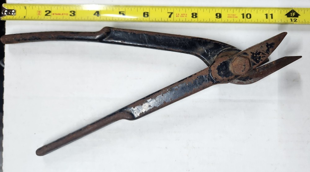 VINTAGE 12” Metal Strap Banding Cutter