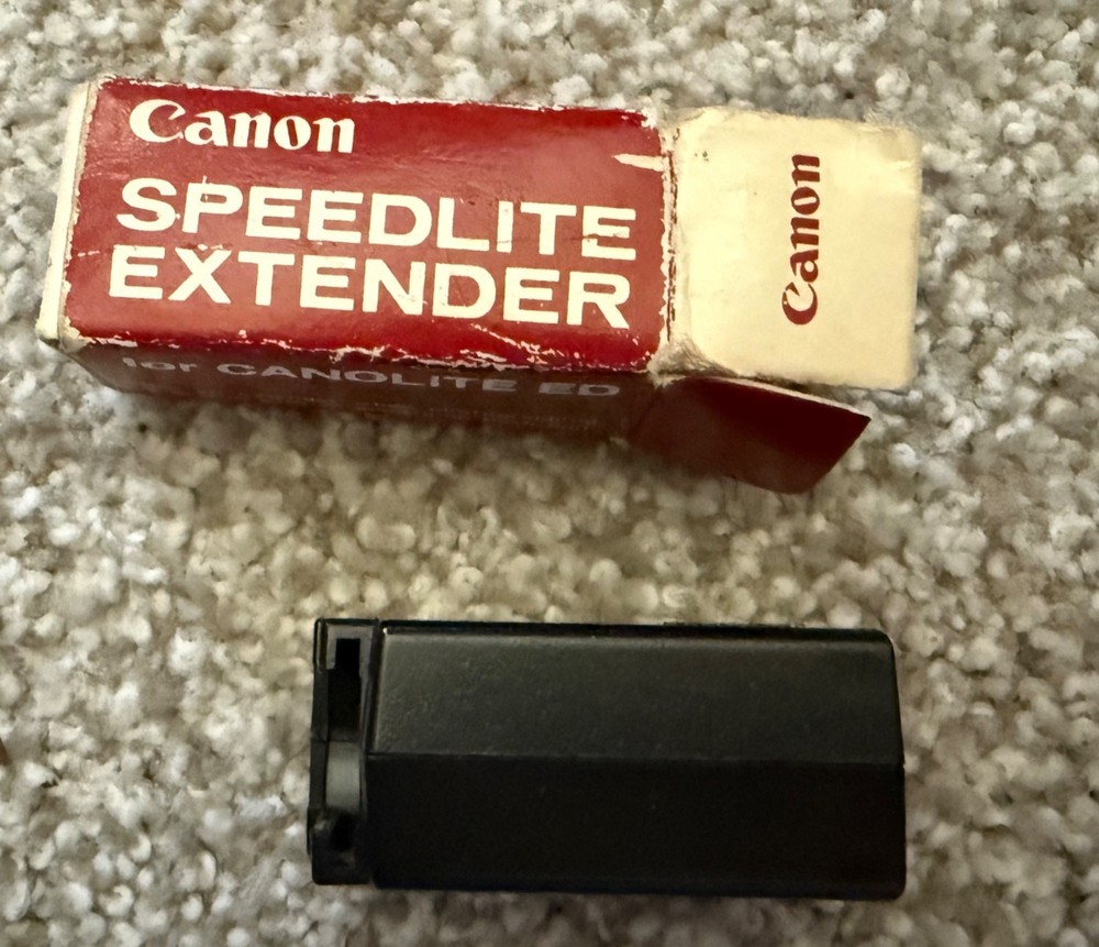 Canon Speedlite Flash Gun Extender with Original Box