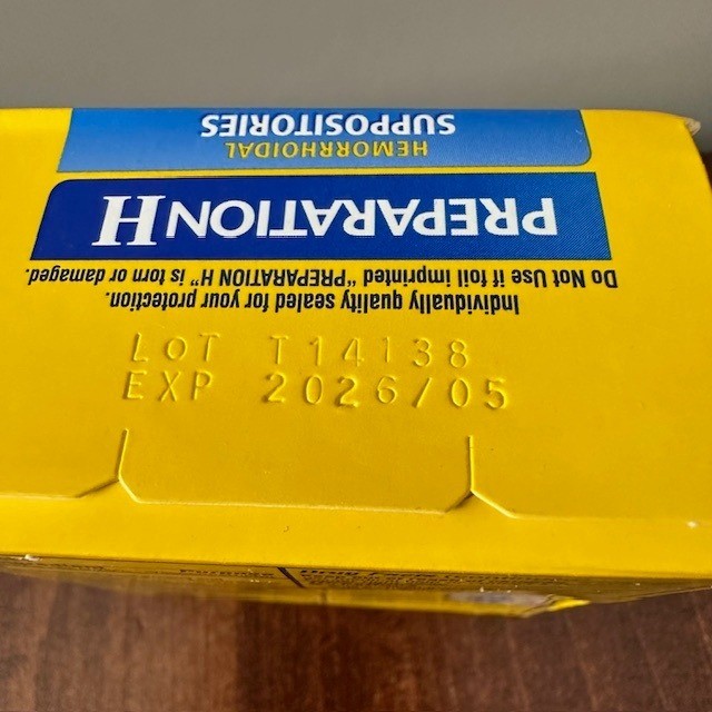 Preparation H Hemorrhoidal Suppositories 12 Count Relieves Itching exp 05/26