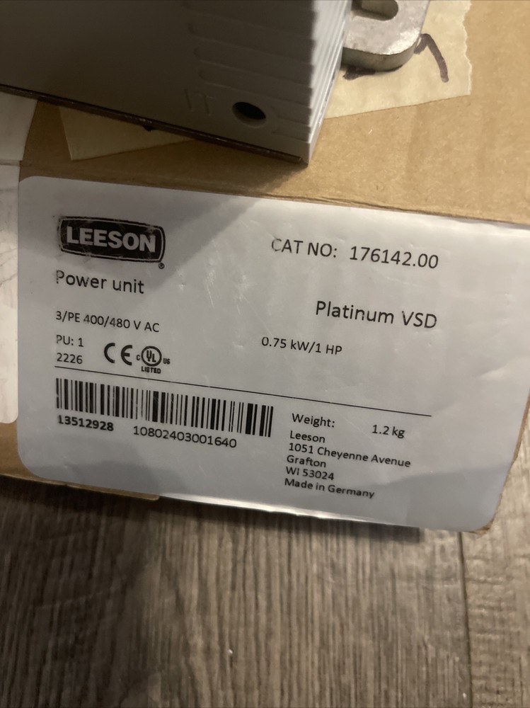 LEESON PLATINUM E PLUS SERIES VSD 400/480VAC 3PH INPUT 176142.00 Power Unit