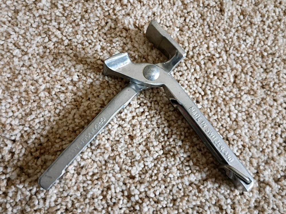 Cast Pot Gripper made In Switzerland