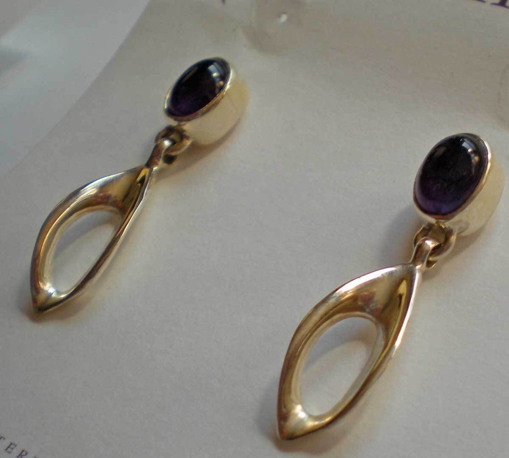 Amethyst Earrings - Sterling Silver j350