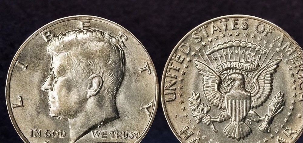 2001 P KENNEDY HALF DOLLAR UNCIRCULATED.