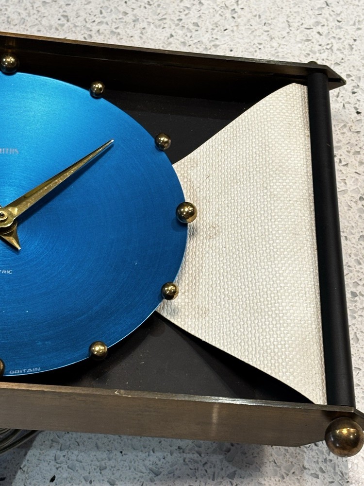 Smiths Art Deco Mantle Clock ( Missing Glass, Untested )
