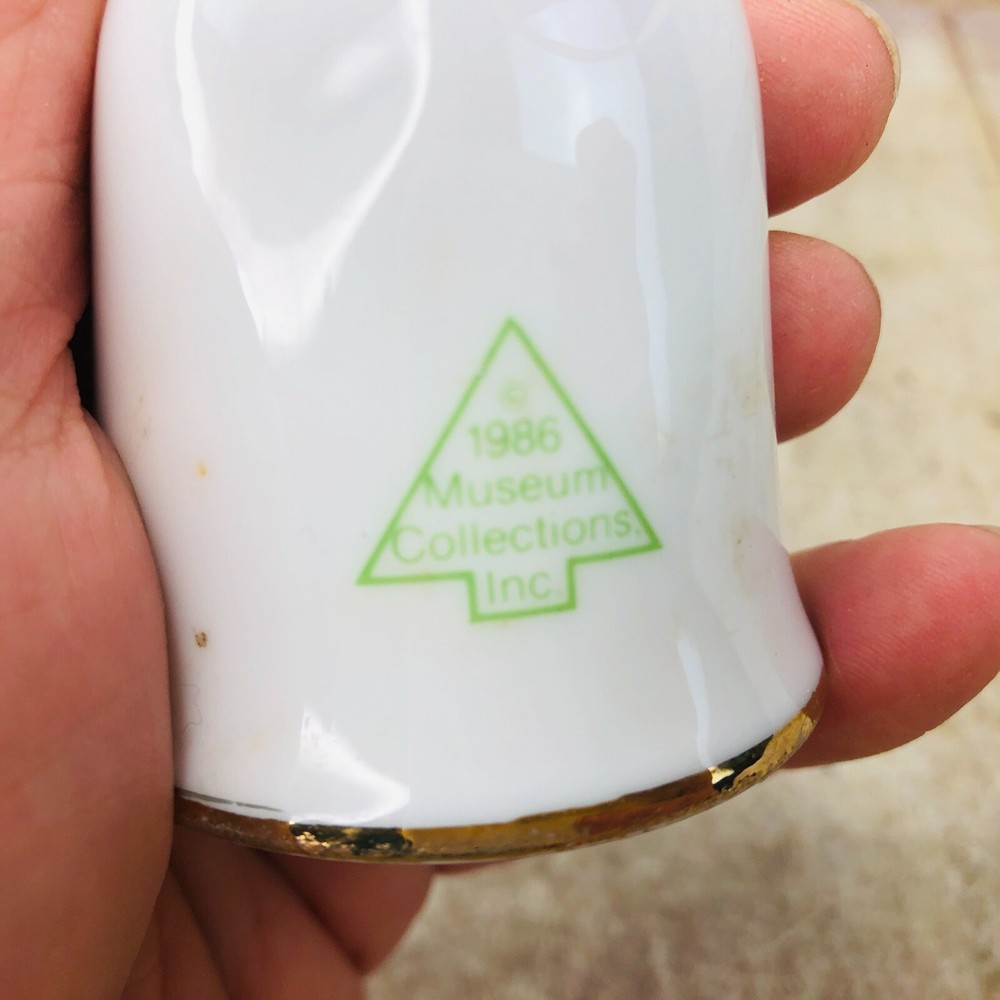 vtg 1986 museum collection bell ceramic