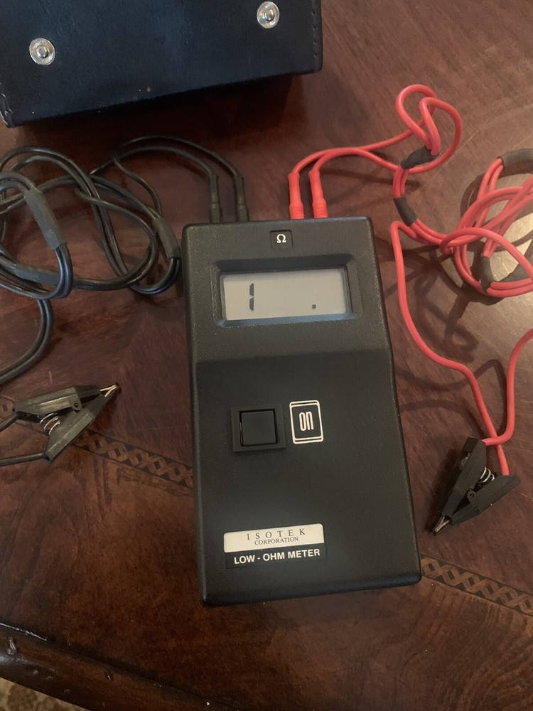 ISOTEK m210 lo-ohm meter, Leads and case