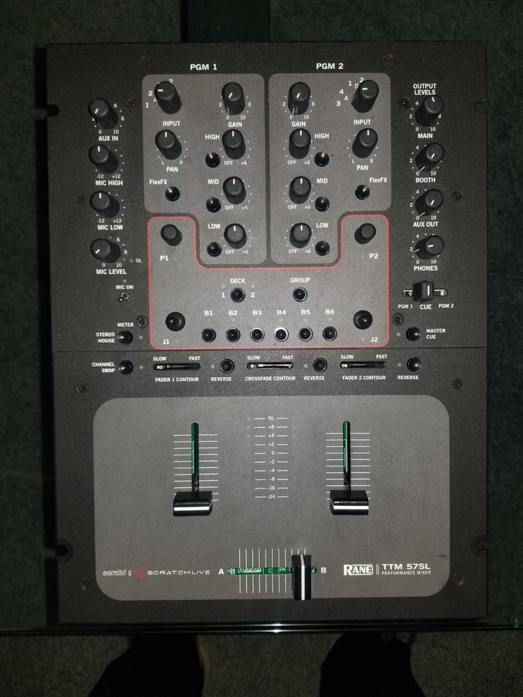 Rane TTM57SL mixer
