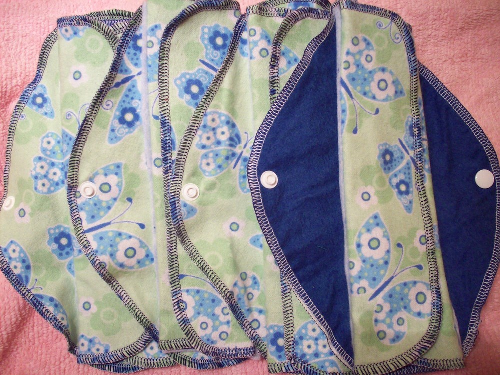 Single Random MamaBear LadyWear Quick-Dry cloth menstrual pad: Medium/Heavy Flow