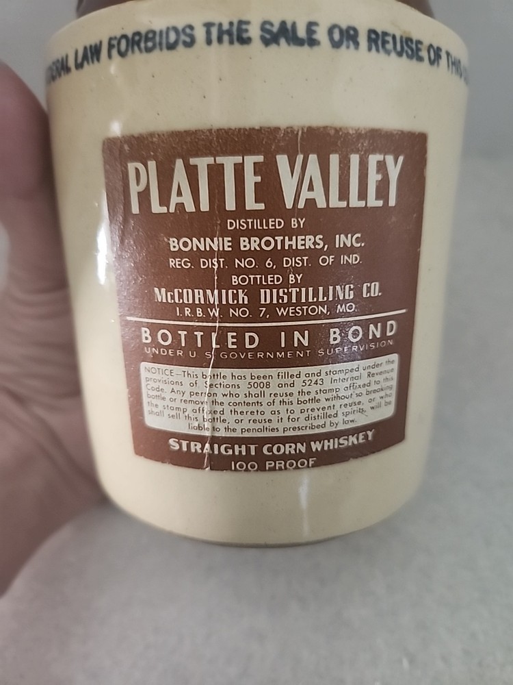 Excellent Empty McCormick Platte Valley 1 Pint Jug!