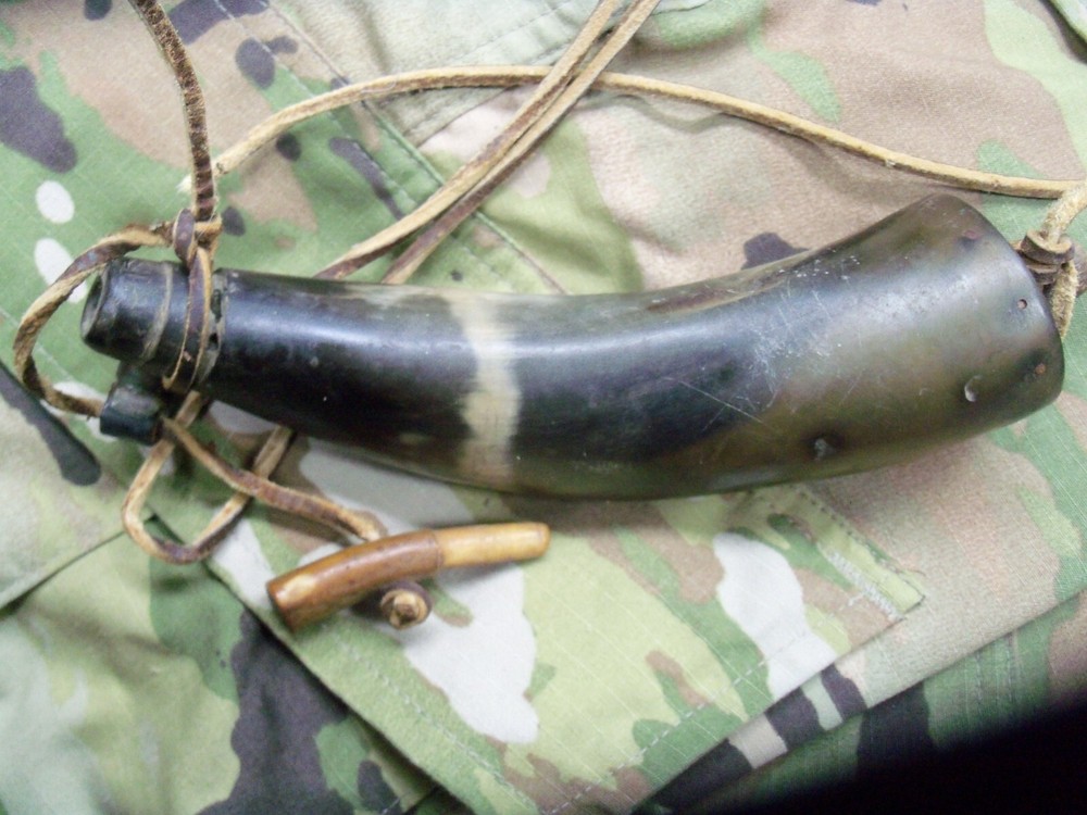 VINTAGE BLACK POWDER HORN