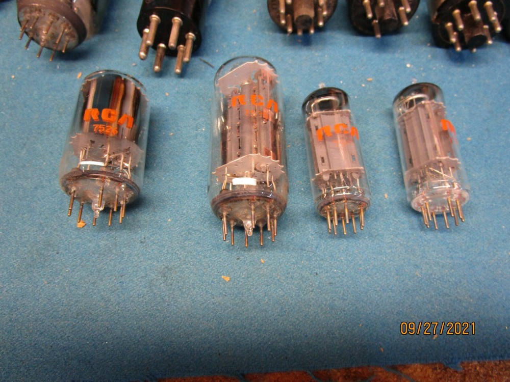 17 Used Untested RCA Vacuum Tubes Various Sizes and Styles