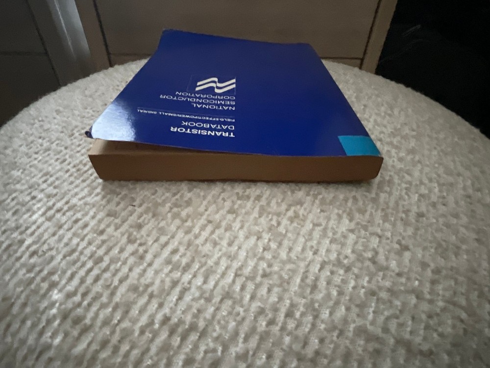 1982 National Semiconductor Transistor Databook NPN PNP JFET Vintage Reference