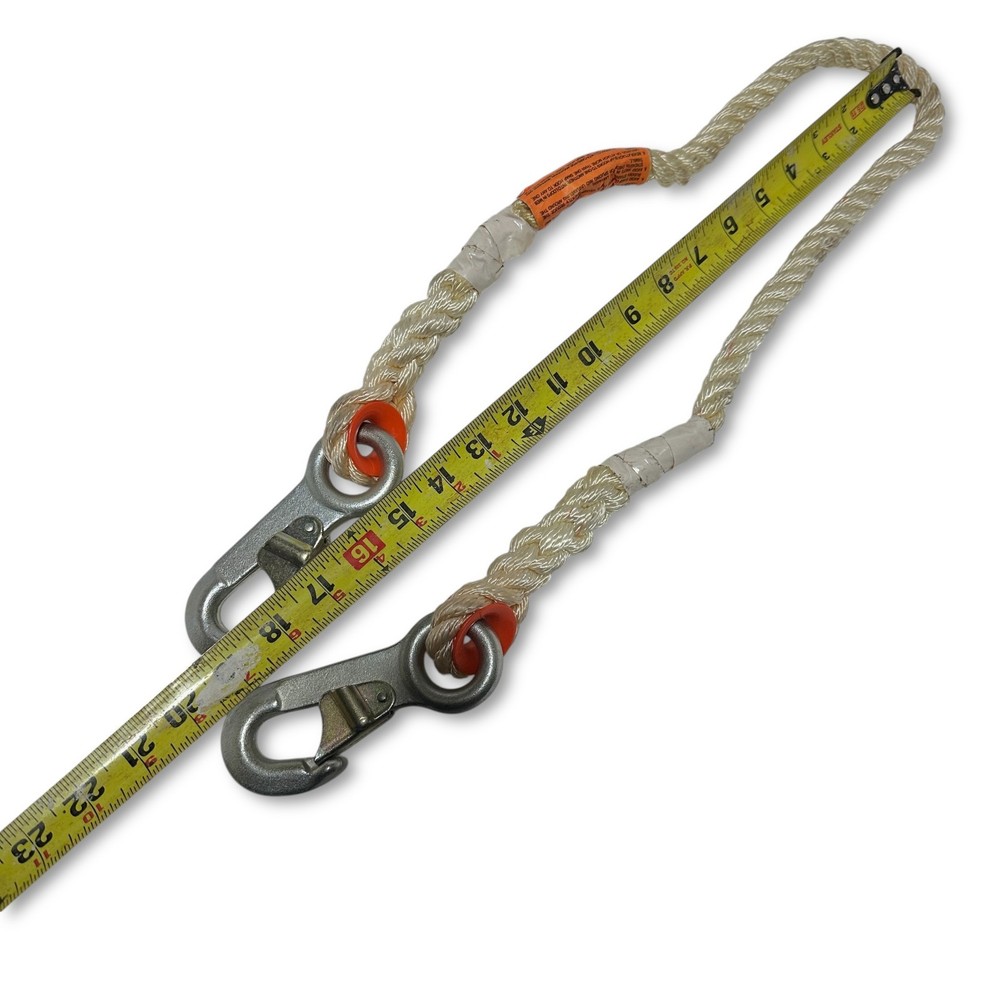 Klein Tools Safety Harness with Snap Hook, 3 Ft