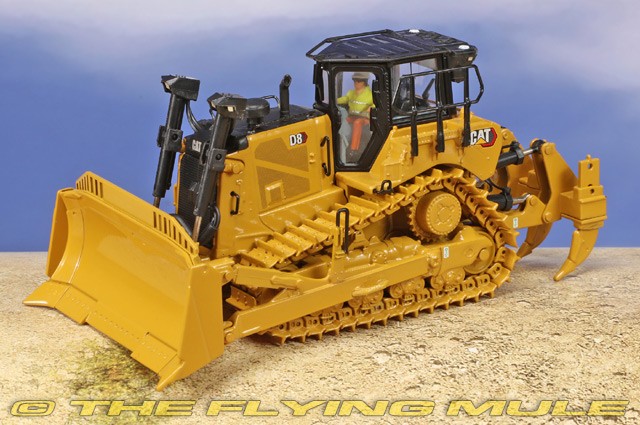 Diecast Masters 1:50 D8 Bulldozer Standard Configuration