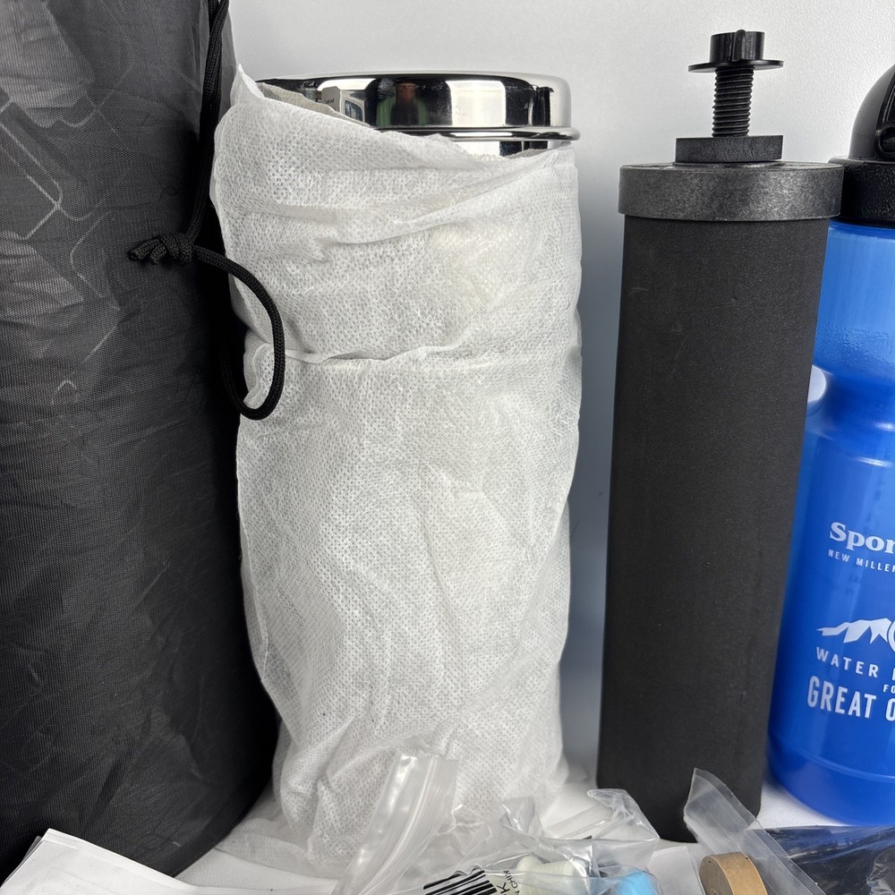 Go Berkey Water Filter Kit with Black Berkey Purification Elem. Filter 1 qt NEW