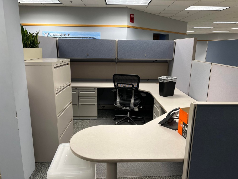 146 Panel Herman Miller Modular Office Cubicle Wall Partition System 437 Feet