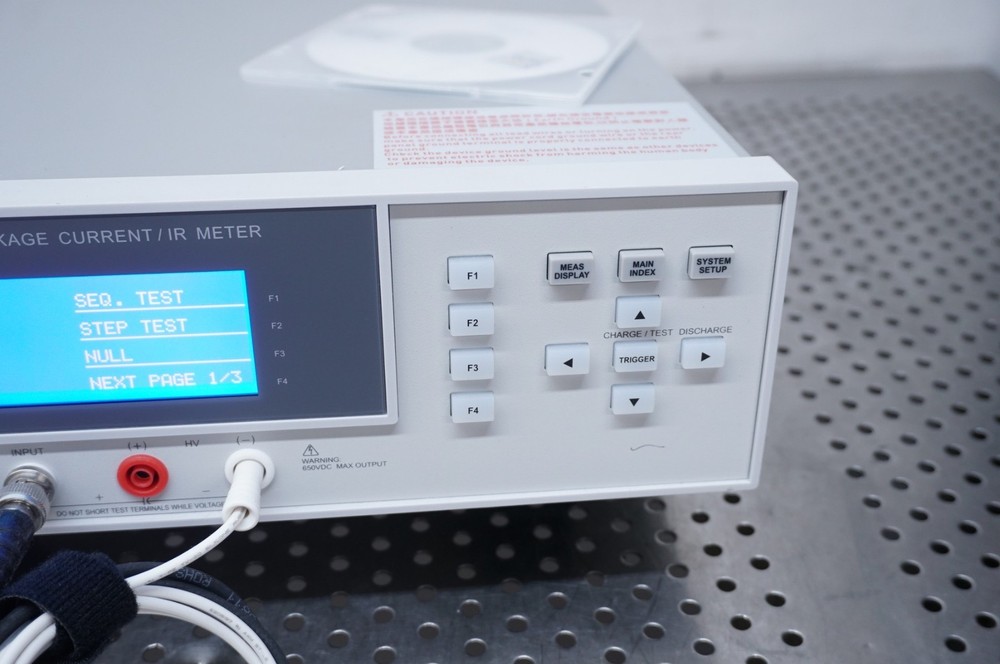 Chroma MODEL 11200 Capacitor Leakage Current / IR Meter