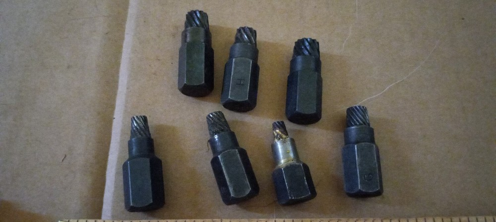 Box of 7 Blue Point Rex 10 Extractors - Used