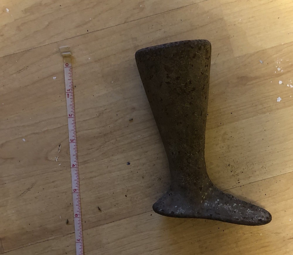 Charming Child's Cast Iron Shoe Last