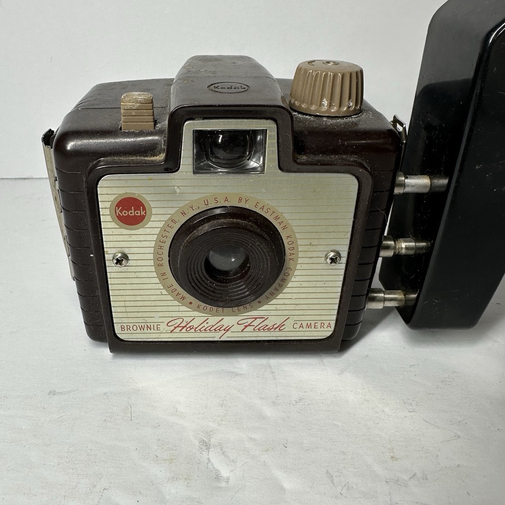 Kodak Vintage Brownie Holiday Flash Camera With Flash (a10) Untested