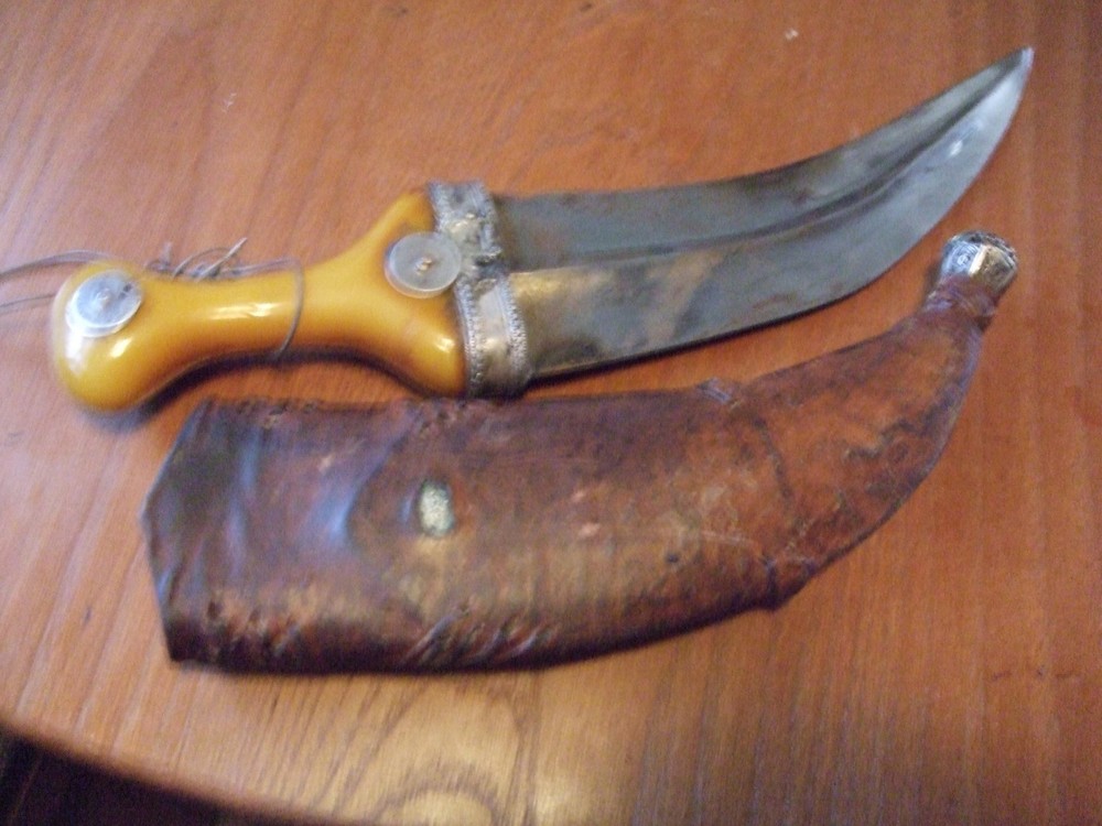 beautiful middle eastern Yemen silver signed makers mark jambya dagger