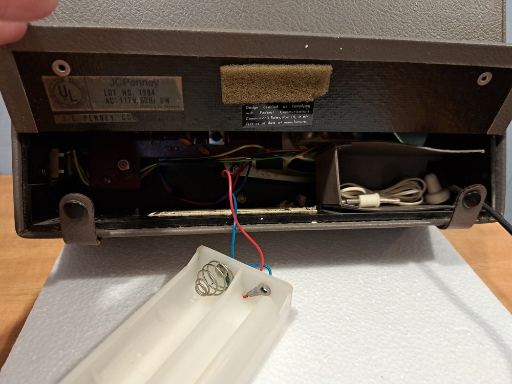 Vintage JC Penney Solid State Radio