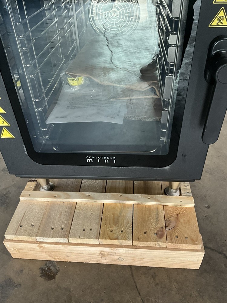 CONVOTHERM MINI 10.10 EASYTOUCH COMBI OVEN BOILERLESS STEAM COMBI OVEN VENTLESS