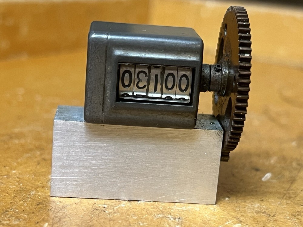 VINTAGE WATCHMAKERS VEEDER MECHANICAL 5 DIGIT COUNTER ~