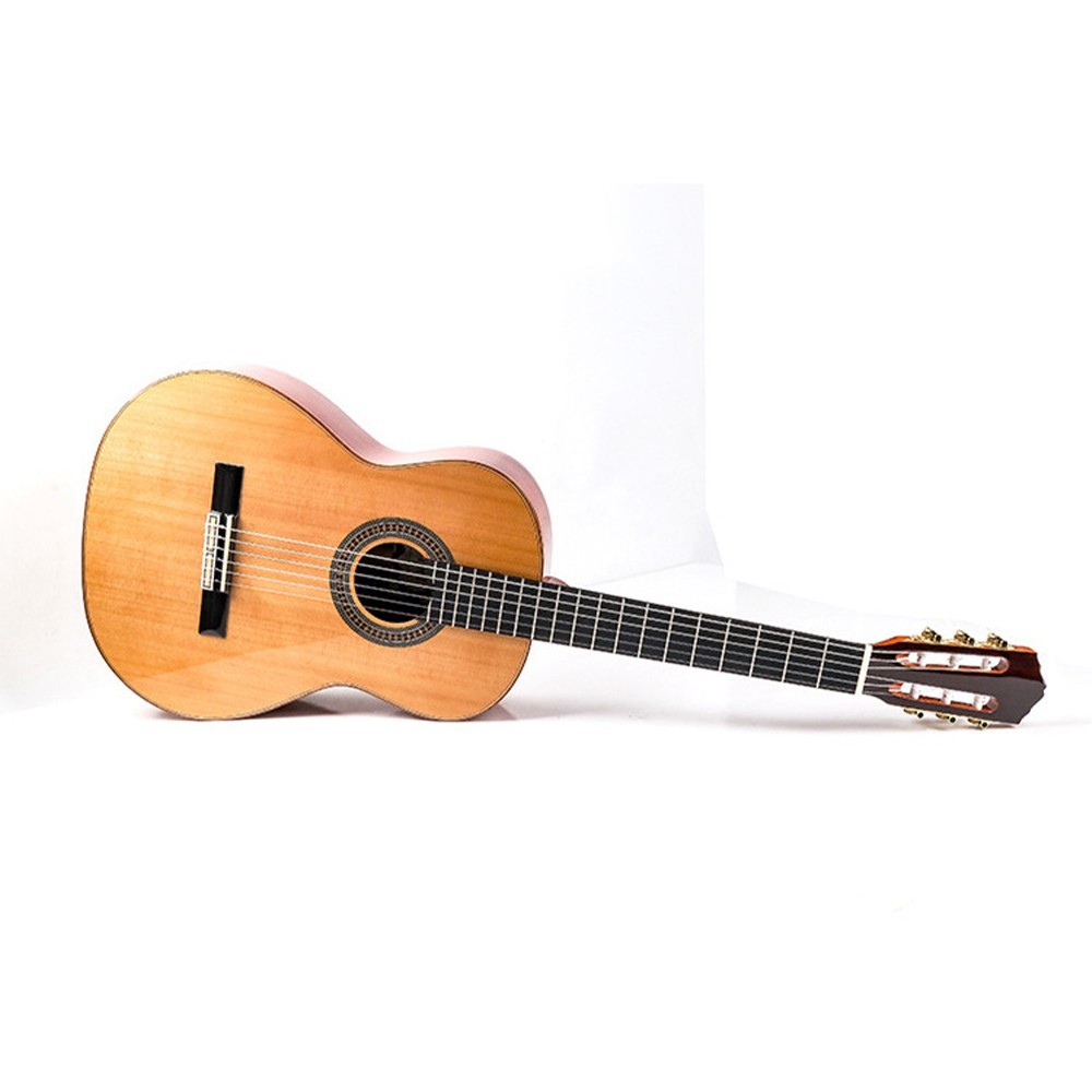 All-Solid Classical Guitar with Solid Spruce Top,Equipped High-Quality Strings.