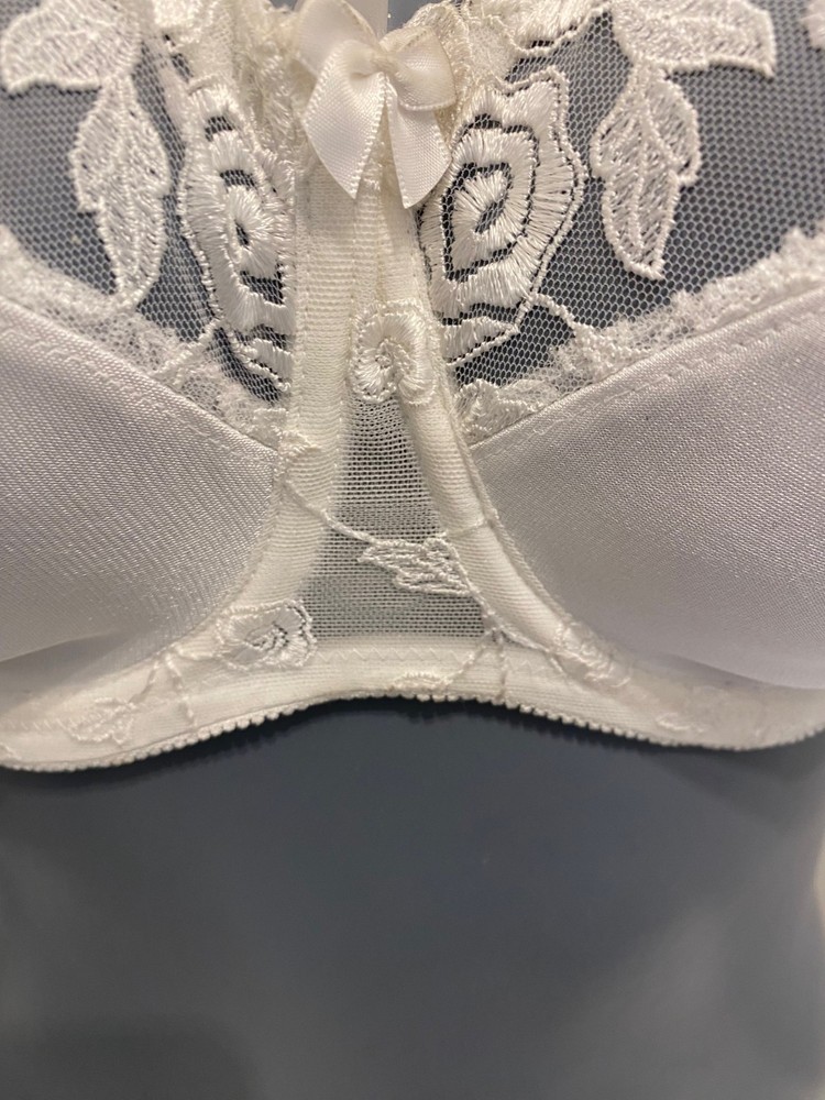 Fantasie Belle White Strapless Bra Multiway Underwired Side Support No padding