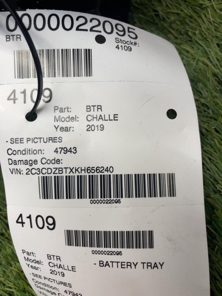 ✅ 2019 DODGE CHALLENGER Battery Tray OEM