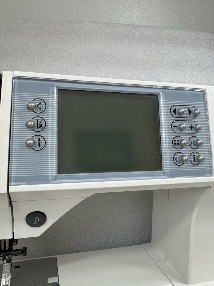 PFAFF Performance 2056 Sewing Machine Tested Working Storage Case