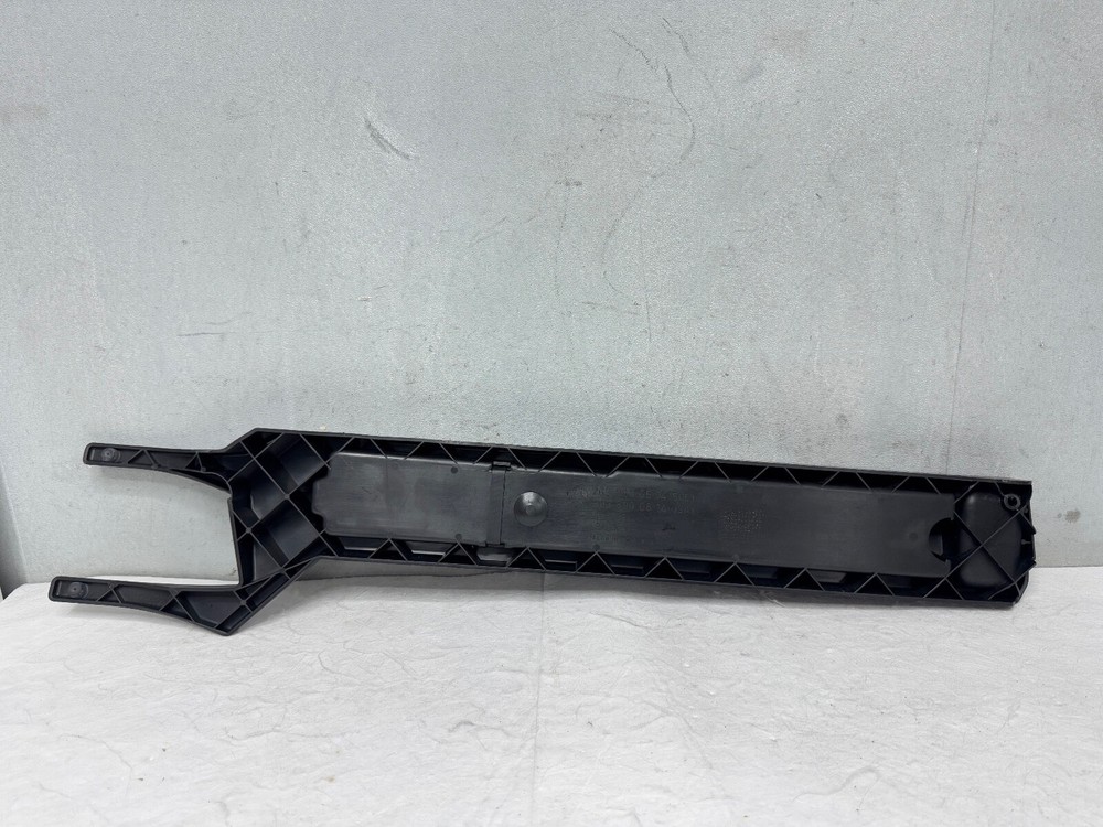 MERCEDES C CLASS 2006 EMERGENCY WARNING TRIANGLE WITH CASE 2038900514