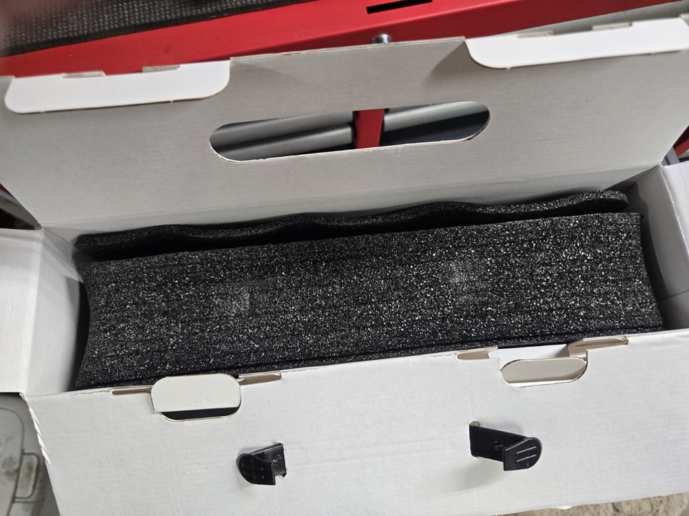 SKYHAWK FOLDABLE VIDEO GPS DRONE WIFI CONTROLED APP 1000 FT FLIGHT RANGE CAMERA