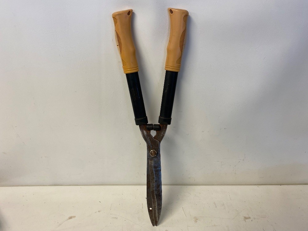 Black & Decker Pruning Shears