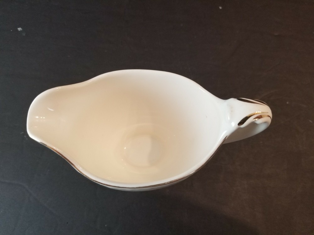 HLC968 By Homer Laughlin, Craftsman Creamer