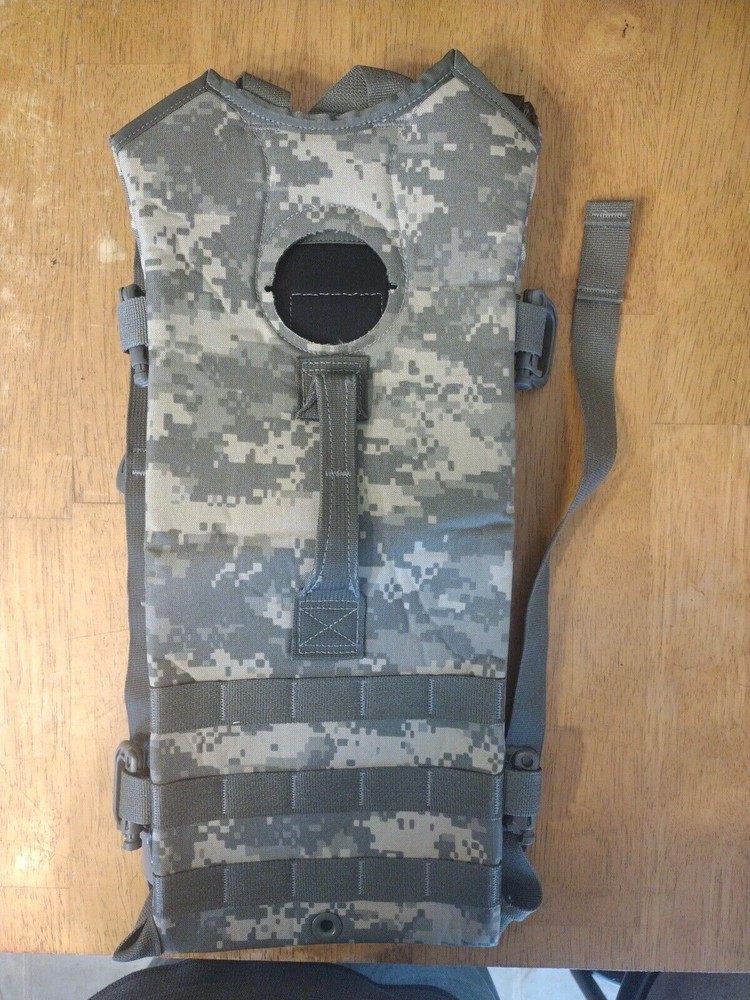 MOLLE II Hydration Pouch System Carrier External Bag W/No Bladder