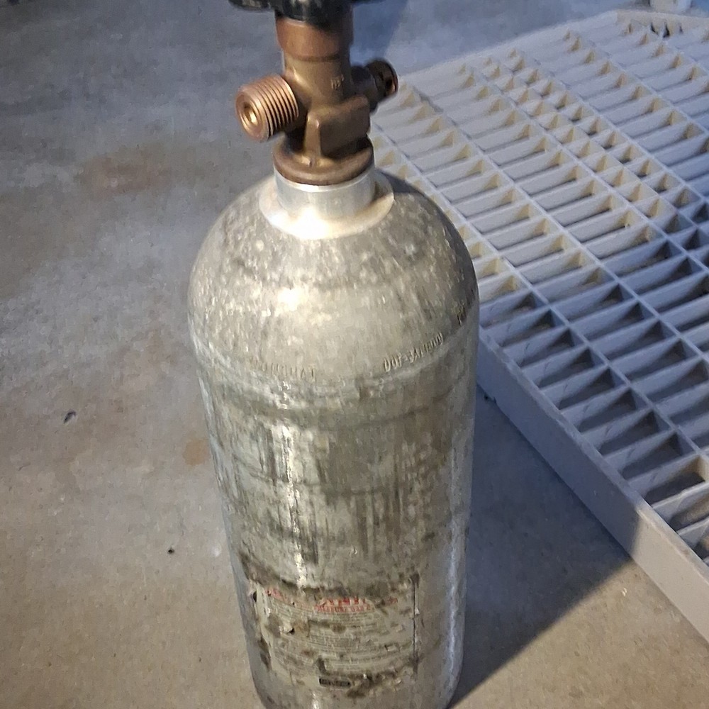 Aluminum Commercial Air Tank 3A1800 DOT-3A1800 CO2 Nitrogen Cylinder with Valve