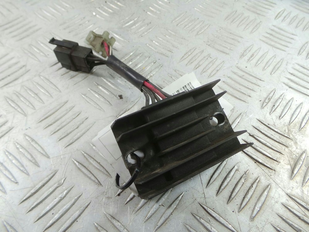 2004 SUZUKI GN125 RECTIFIER REGULATOR