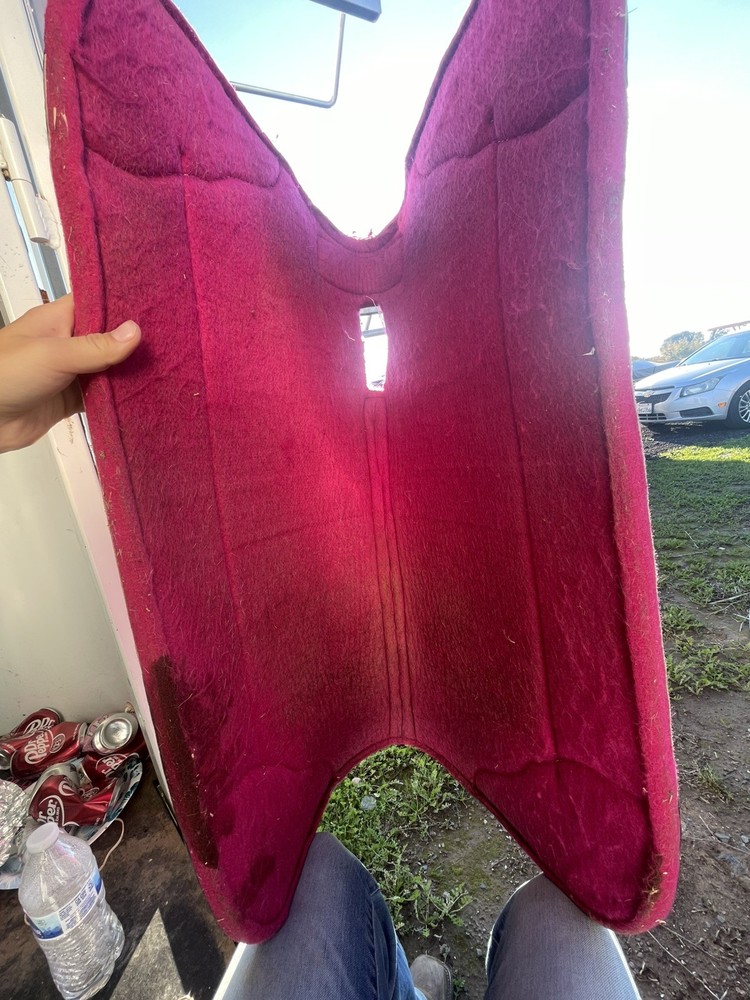 Pink Saddle Pad only used 2 or 3 time